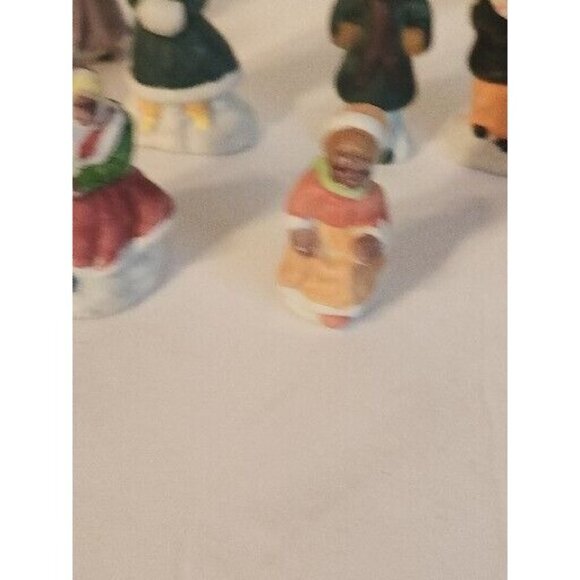 Lot of 9 Lemax Christmas Village Figurines Gumball Machine Resin Porcelain - Picture 11 of 16